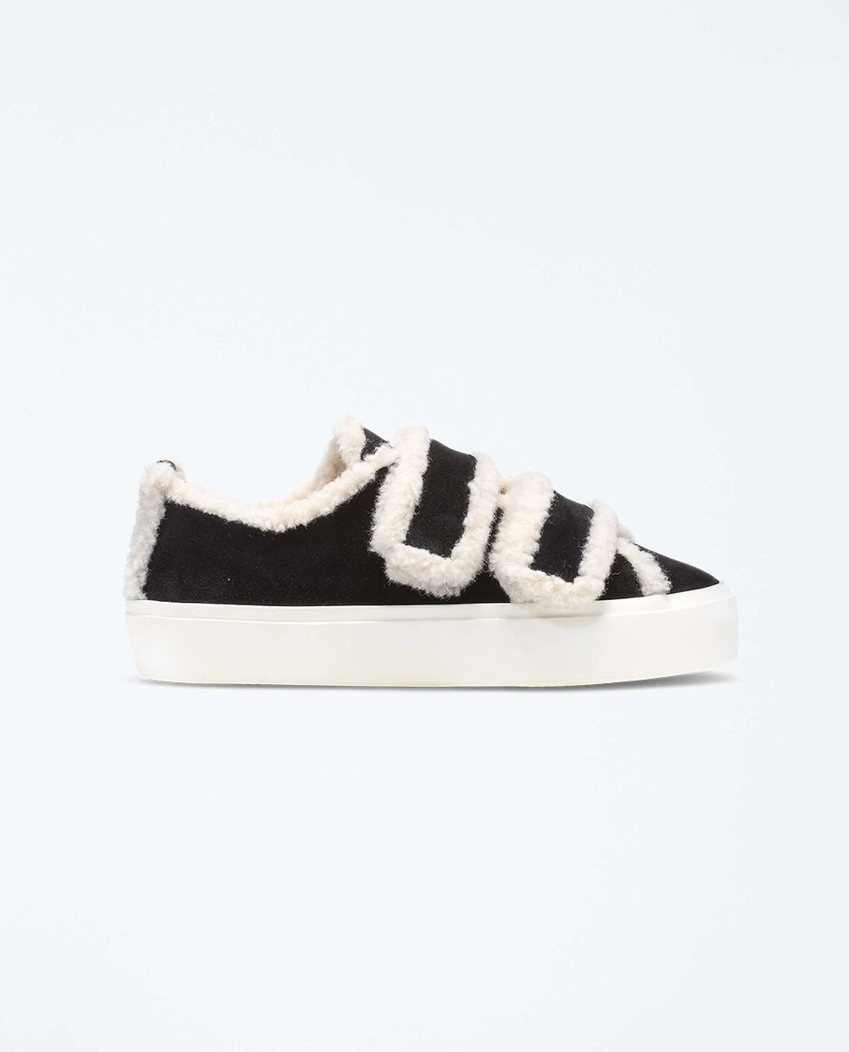 Izzy sneakers